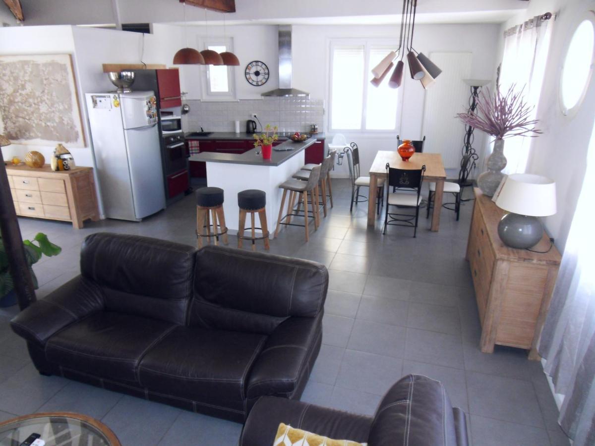 Apartment Belle Maison De 121 M2 A 2 Mn De La Avec Jacuzzi *